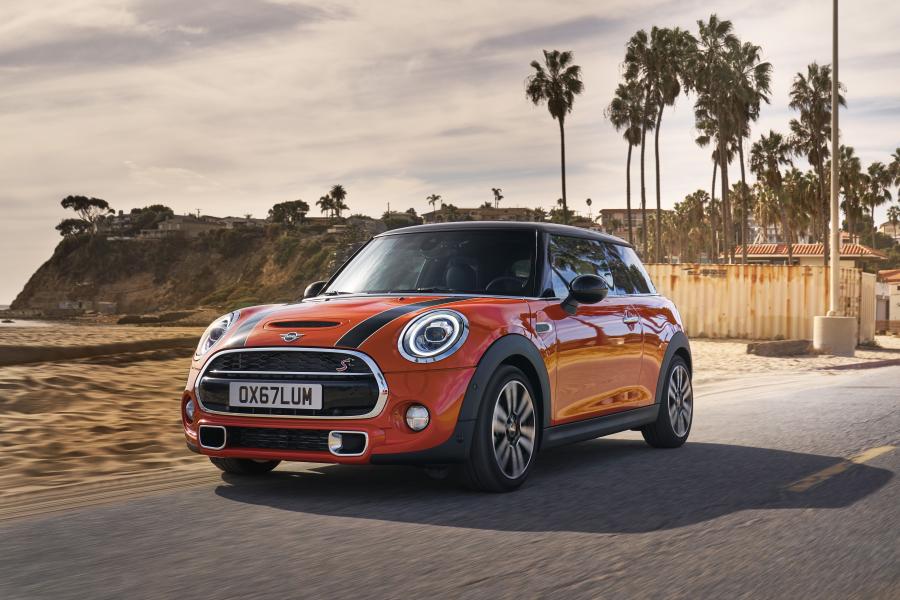  Mini Cooper S (F56) 2018 года  (WW) (фото 21 из 196)